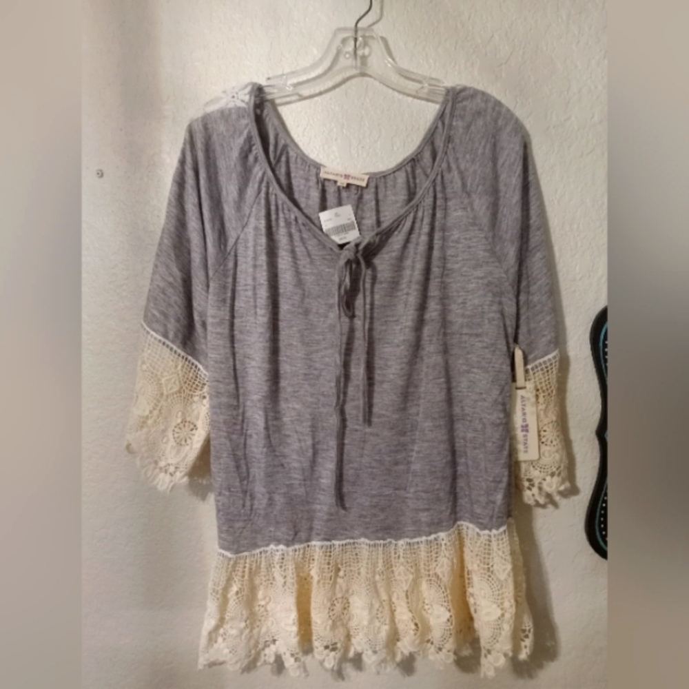 New Altar'd State Grey Blouse size medium